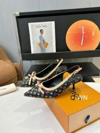 Picture of Louis Vuitton Shoes _SKULVsz35-40WN060212522